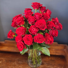 Load image into Gallery viewer, Red Roses