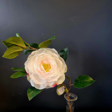 Load image into Gallery viewer, Silk Flowers Individual Stems