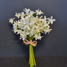 Load image into Gallery viewer, Silk Flowers Individual Stems