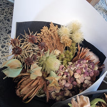 Load image into Gallery viewer, Dried Flower Bouquets