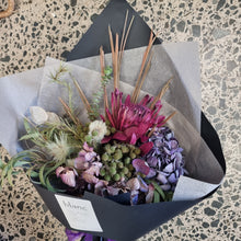 Load image into Gallery viewer, Dried Flower Bouquets