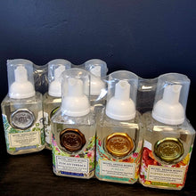 Load image into Gallery viewer, Michel Design Works Soaps and Foaming Soap - Blanc Flowers