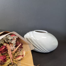Load image into Gallery viewer, Vases