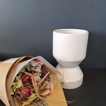 Load image into Gallery viewer, Vases