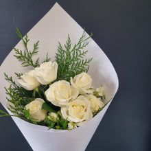 Load image into Gallery viewer, Winter Special - Rose Bouquet
