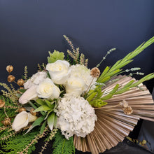 Load image into Gallery viewer, Christmas Centerpiece