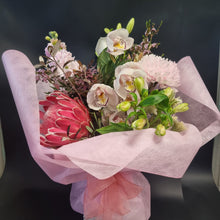 Load image into Gallery viewer, Small Bouquet in Vox Water Wrap - Blanc Flowers
