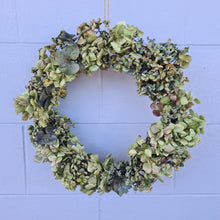 Load image into Gallery viewer, Hydranga Wreath

