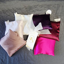 Load image into Gallery viewer, Lavender Silk Sachets

