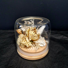Load image into Gallery viewer, Dried Flower Domes
