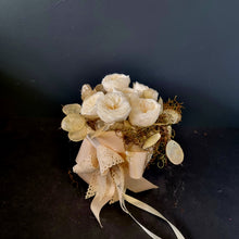 Load image into Gallery viewer, Vase of Preserved Roses
