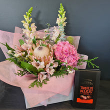 Load image into Gallery viewer, Mother&#39;s Day Special Package - Flowers with Chocolate

