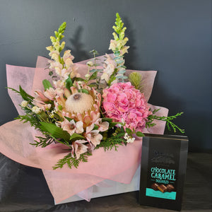 Mother's Day Special Package - Flowers with Chocolate