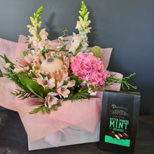 Load image into Gallery viewer, Mother&#39;s Day Special Package - Flowers with Chocolate

