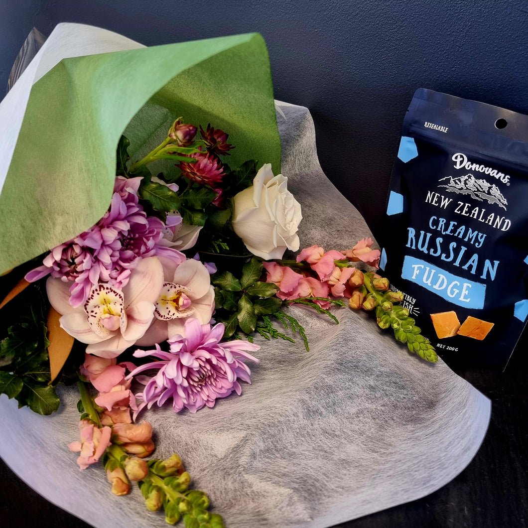 Winter SPECIAL - Flowers and Fudge