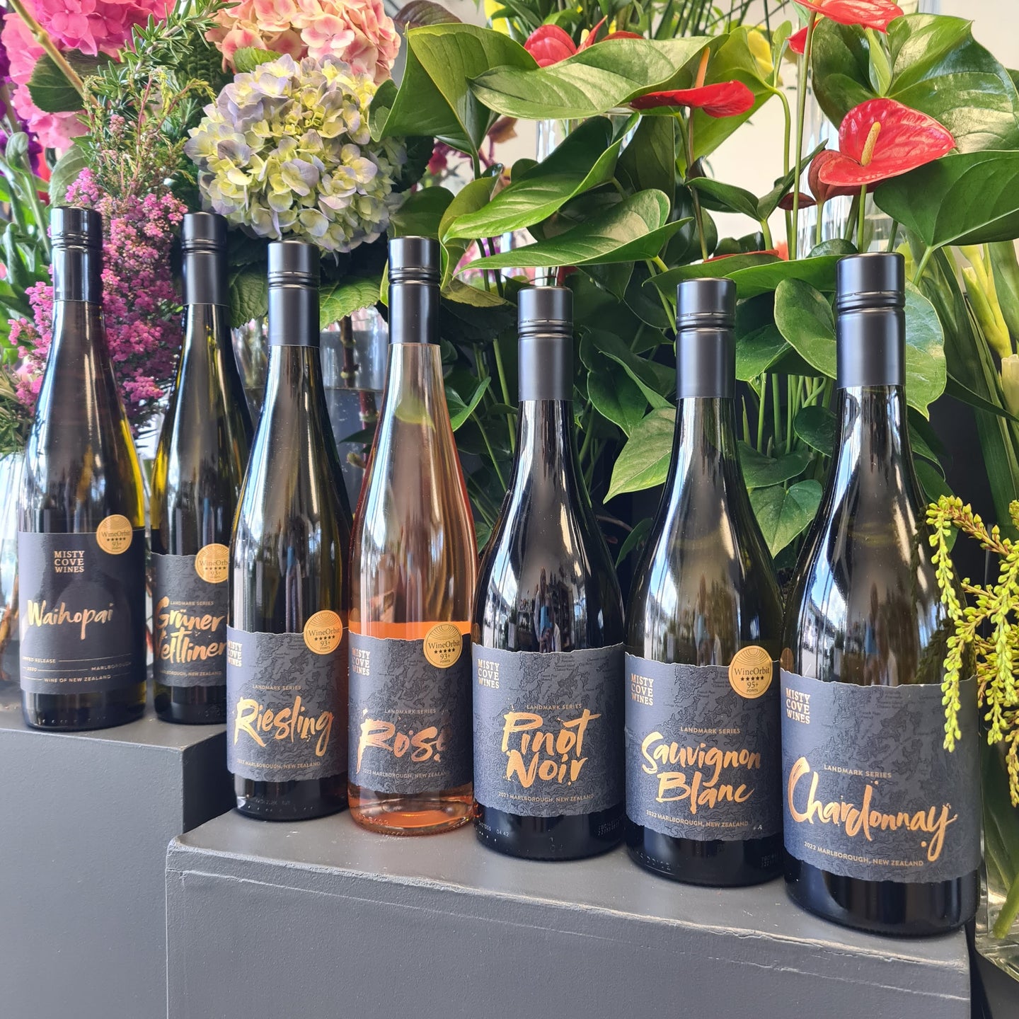 Blanc Flowers NZ Wine collection - Misty Cove Landmark Series 